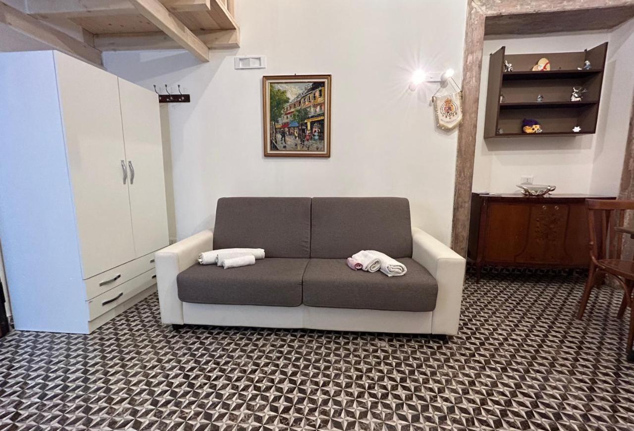 Tribunali Apartments Νάπολη Εξωτερικό φωτογραφία