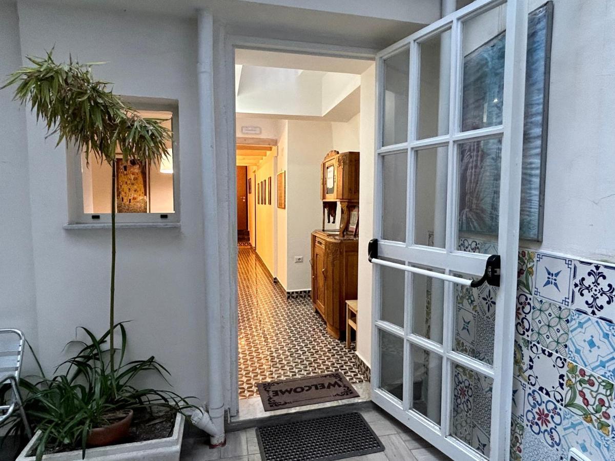 Tribunali Apartments Νάπολη Εξωτερικό φωτογραφία