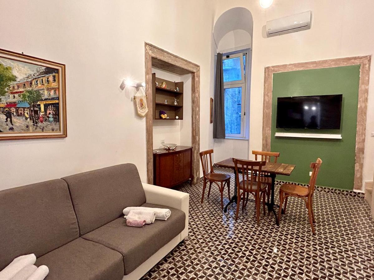 Tribunali Apartments Νάπολη Εξωτερικό φωτογραφία