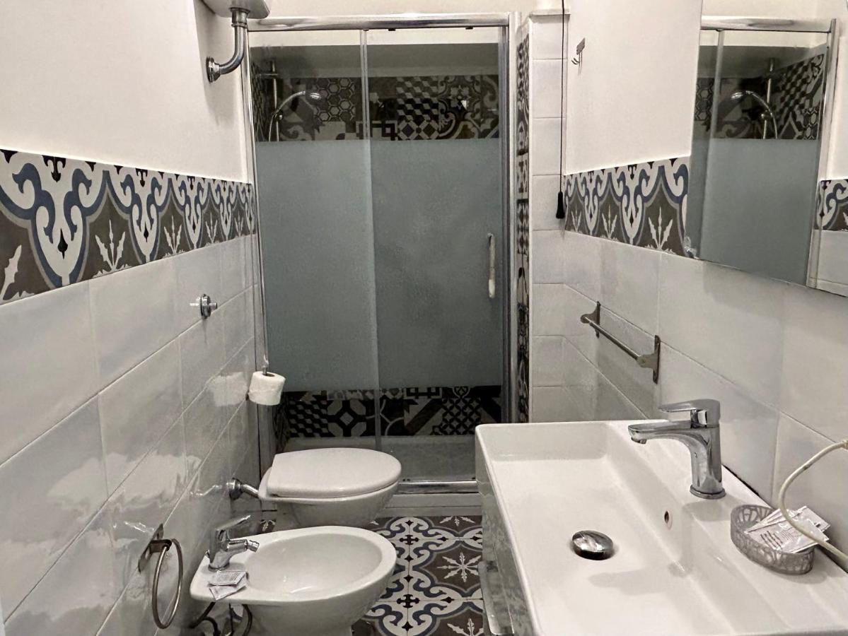 Tribunali Apartments Νάπολη Εξωτερικό φωτογραφία